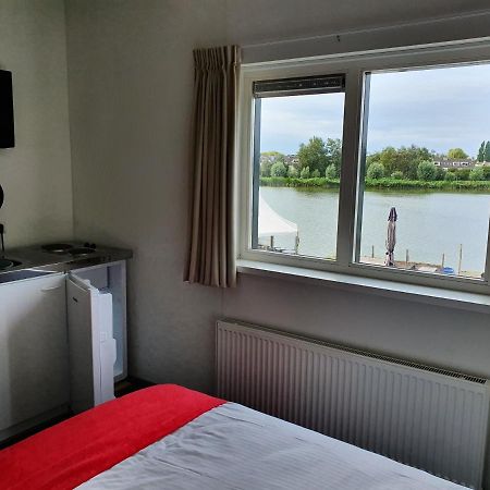 Hotel Restaurant Lakeside オイトホルン エクステリア 写真
